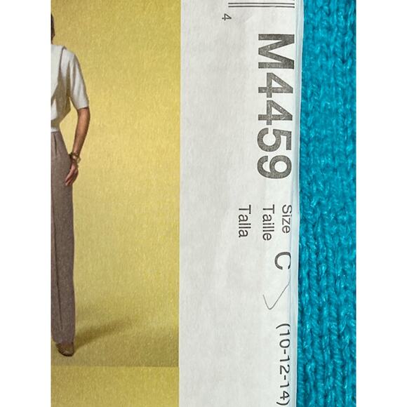 McCalls Sewing pattern 4459 pants pleat front dress - Picture 2 of 5